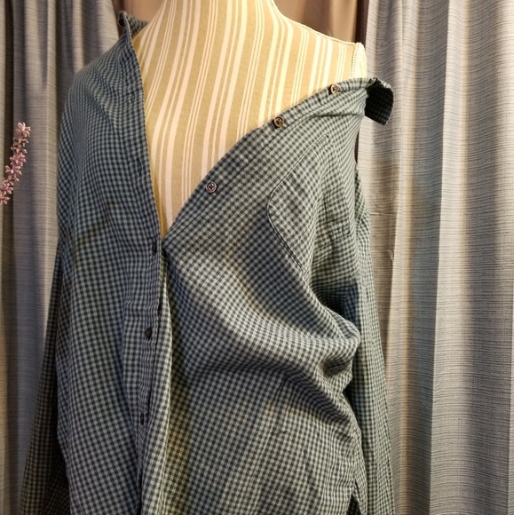 🌻🌺🌻OLD NAVY CUTE BUTTON DOWN SHIRT!! - Picture 3 of 6